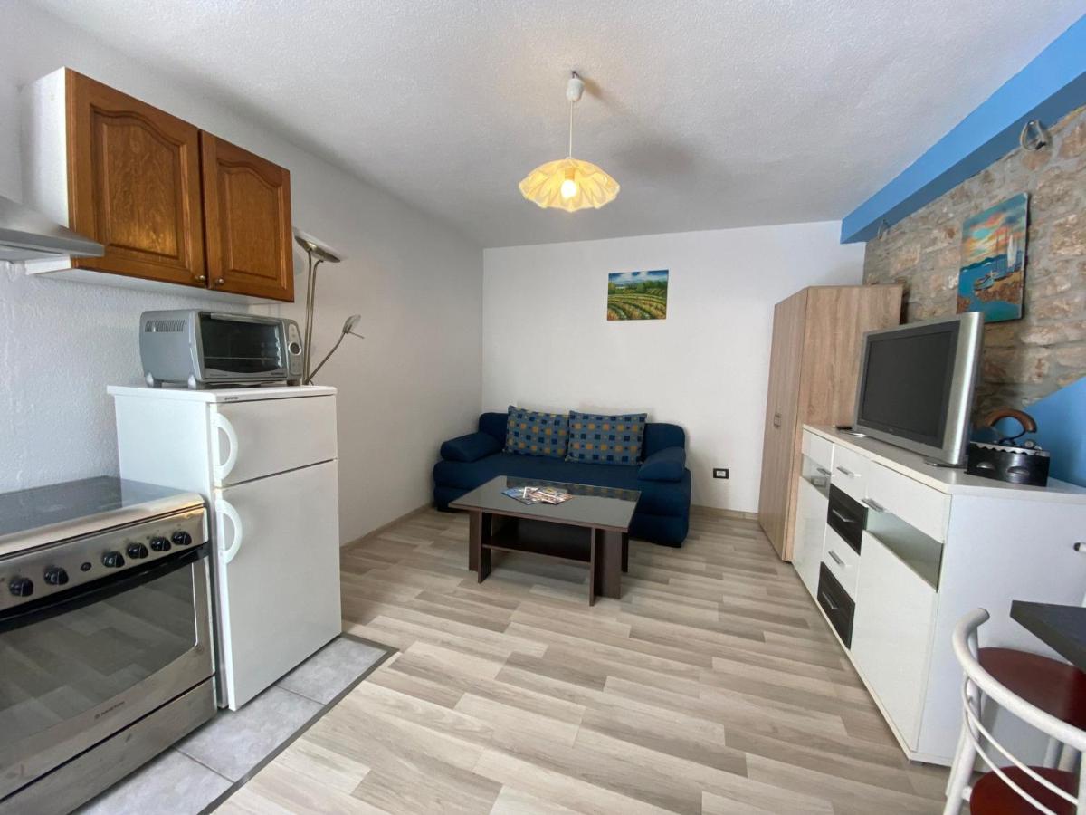 Studio Apartment Elsa Galizana Exterior photo